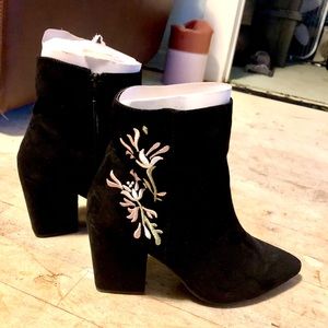 Just Fab Black Suede Embroidered Short Boots